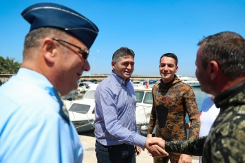 Aliağa’da Deniz Dibi Temizliği Yapıldı Galeri