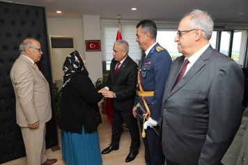 Aliağa, Cumhuriyetin 101. Yılında Atatürk Stadında Buluştu Galeri