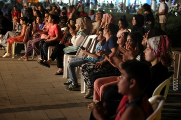 Aliağa’da Muhteşem Sahne, Muhteşem Konser Galeri