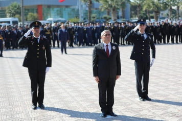 Aliağa’da Cumhuriyetin 101. Yıl Kutlamaları Başladı Galeri