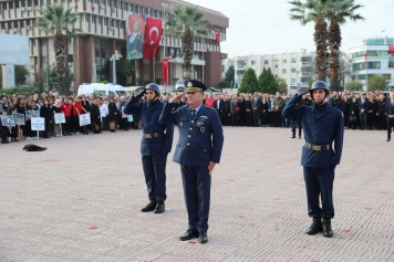 Büyük Önderimizi Saygı ve Özlemle Anıyoruz Galeri