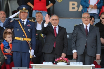 Aliağa, Cumhuriyetin 101. Yılında Atatürk Stadında Buluştu Galeri