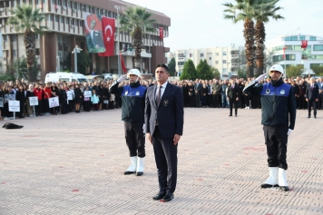 Büyük Önderimizi Saygı ve Özlemle Anıyoruz Galeri