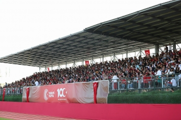 Aliağa Cumhuriyet İçin Atatürk Stadına Koştu Galeri