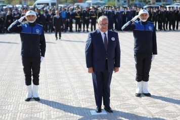 Aliağa’da Cumhuriyetin 101. Yıl Kutlamaları Başladı Galeri