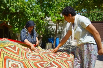 Asırlık Motifleri Yaşatan Tarihi Helvacı Kilimi Coğrafi İşaret Belgesi Aldı Galeri