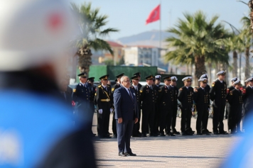 Aliağa’da Cumhuriyetin 101. Yıl Kutlamaları Başladı Galeri