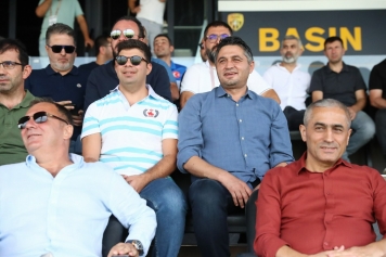 Aliağaspor FK 1 Puanla Başladı  Galeri