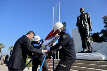 Aliağa’da Çanakkale Deniz Zaferi'nin 110. Yıl Dönümü Kutlandı Galeri