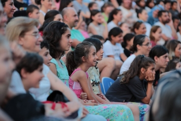 Aliağa’da 7’den 77’ye Sanat Festivali Devam Ediyor Galeri